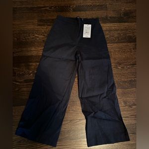 NWT Theory cropped pants navy blue